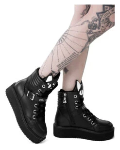 KILLSTAR Keiko Kitty High Top Sneaker 9 KILLSTAR Keiko Kitty High Top Sneaker -Spooky Fun Günstiges Geschäft killstar keiko kitty high top sneaker gothic fashion und accessoires online kaufen 51605 5