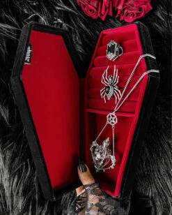 KILLSTAR Velvet Casket Schmuck Box -Spooky Fun Günstiges Geschäft killstar velvet casket jewellery box killstar schmuckdose killstar accessoire gothic schmuckaufbewahrung gothic accessoires 54488 1