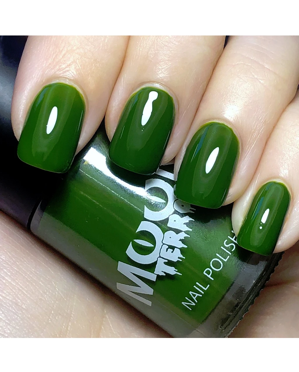 Moon Terror Halloween Nagellack Zombie Grün 2 Moon Terror Halloween Nagellack Zombie Grün – Bild 2