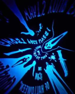 Scream Ghost Face Farbwechsel Projektor -Spooky Fun Günstiges Geschäft scream projektor mit ghost face motiven in rot gruen blau scream dekoration scream fanartikel halloween beleuchtung halloween dekoration 53973 2