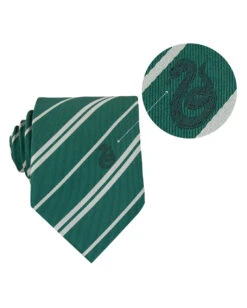Harry Potter Slytherin Krawatte Mit Pin 8 Harry Potter Slytherin Krawatte Mit Pin -Spooky Fun Günstiges Geschäft slytherin krawatte mit pin harry potter krawatte in geschenkbox slytherin fan artikel 29527 3